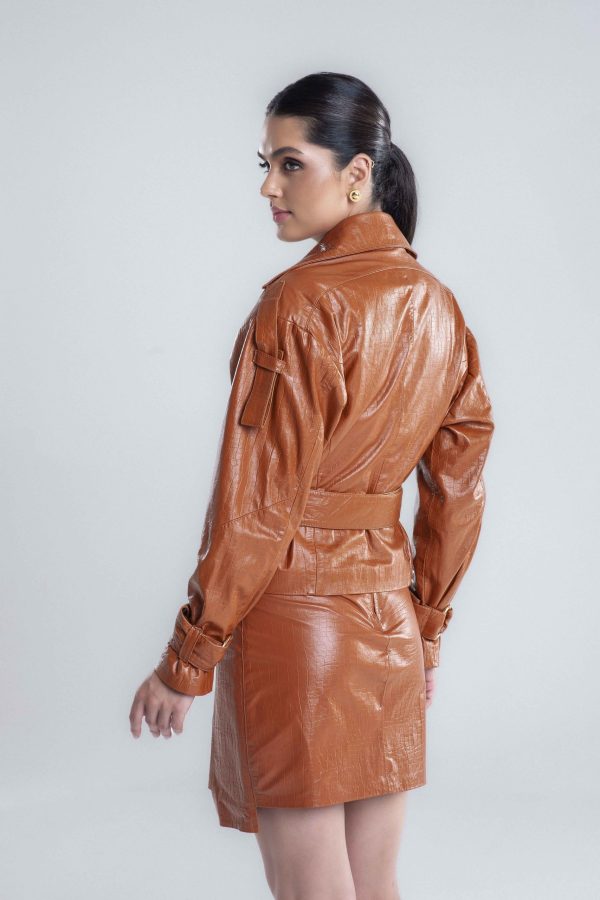 Trench Coat curto em croco - Imagem 5