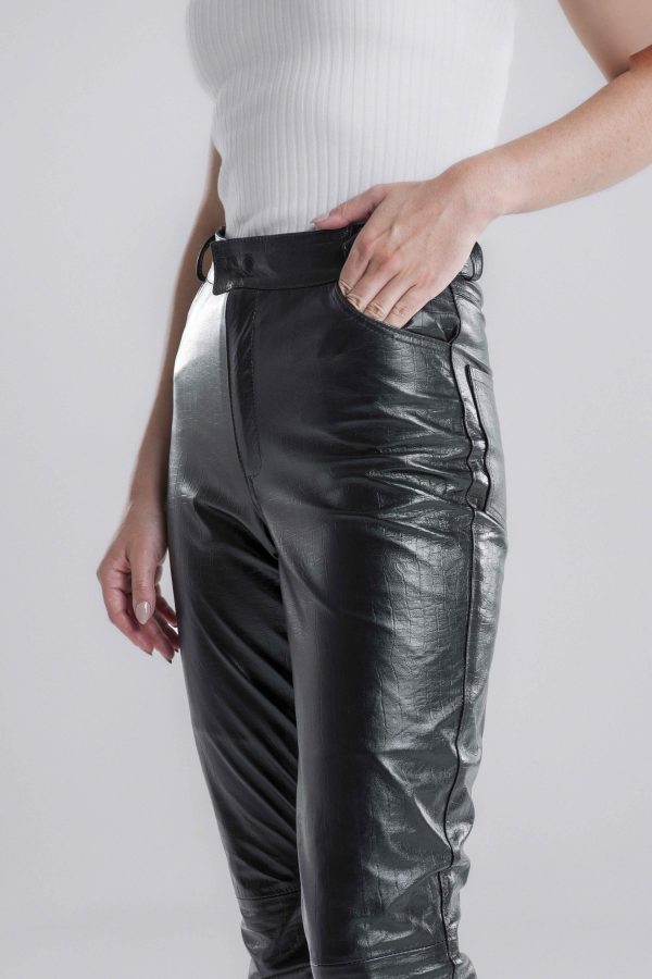 Calça estilo jeans reta Croco - Liverpool - Imagem 2